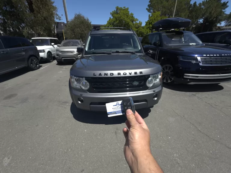 Land Rover LR4 2
