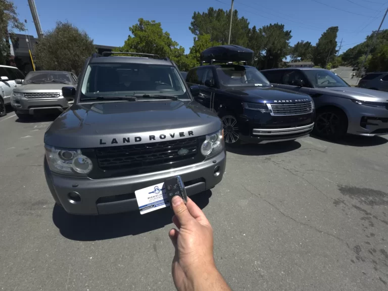 Land Rover LR4 6